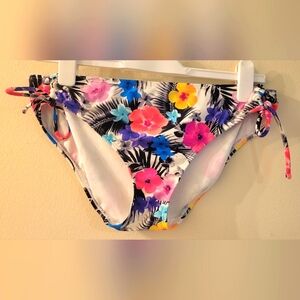Tahiti Tropical Floral String‎ Bikini Bottom (Size L)